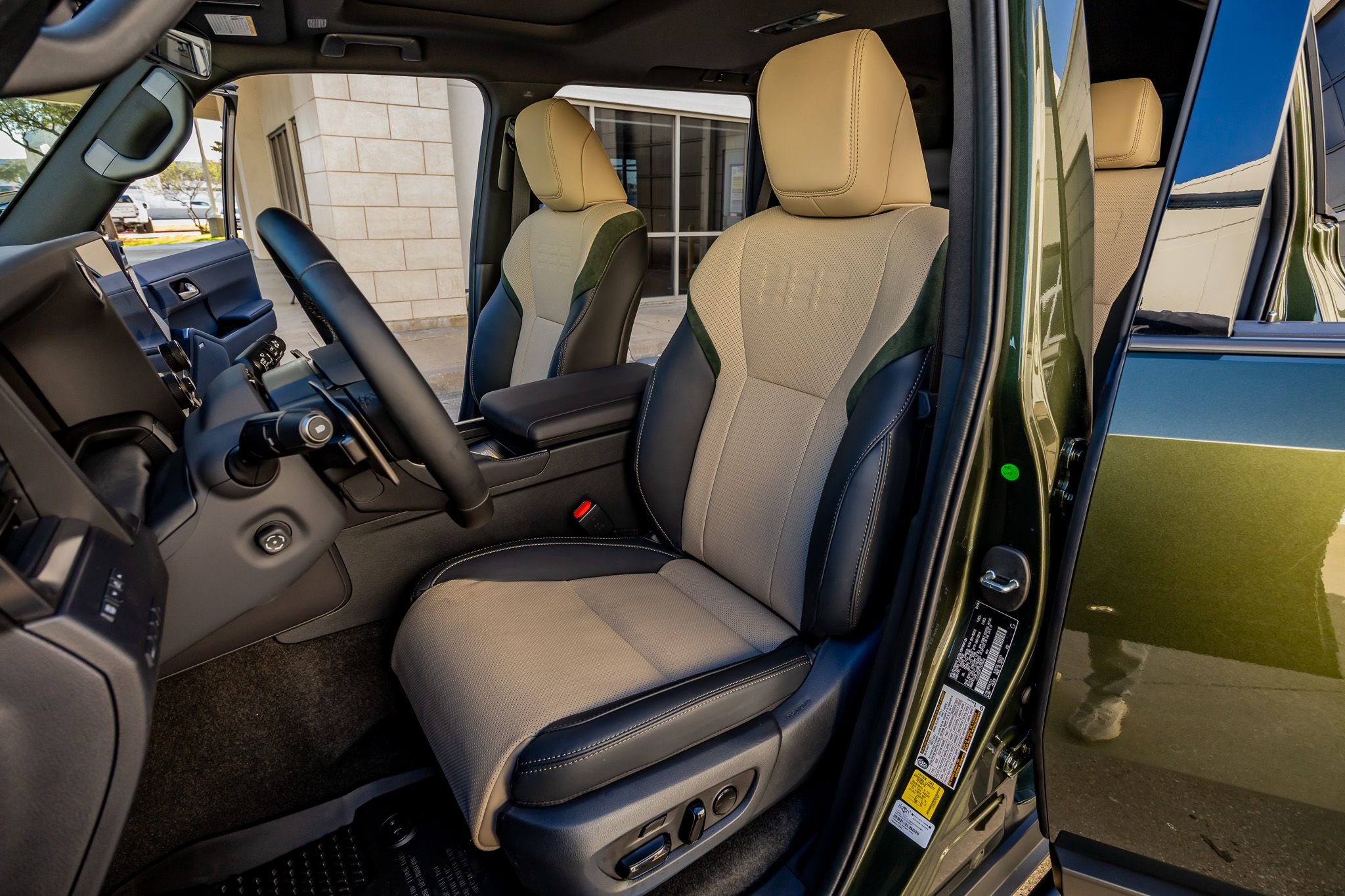 Used 2026 Lexus GX 550 image 30