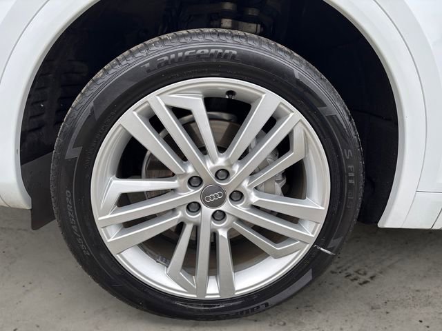 Used 2020 Audi Q5 Prestige image 14