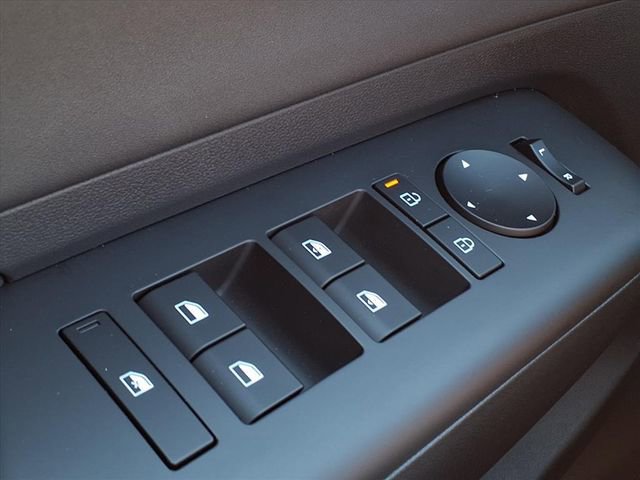 New 2026 Hyundai Kona SEL Premium image 24