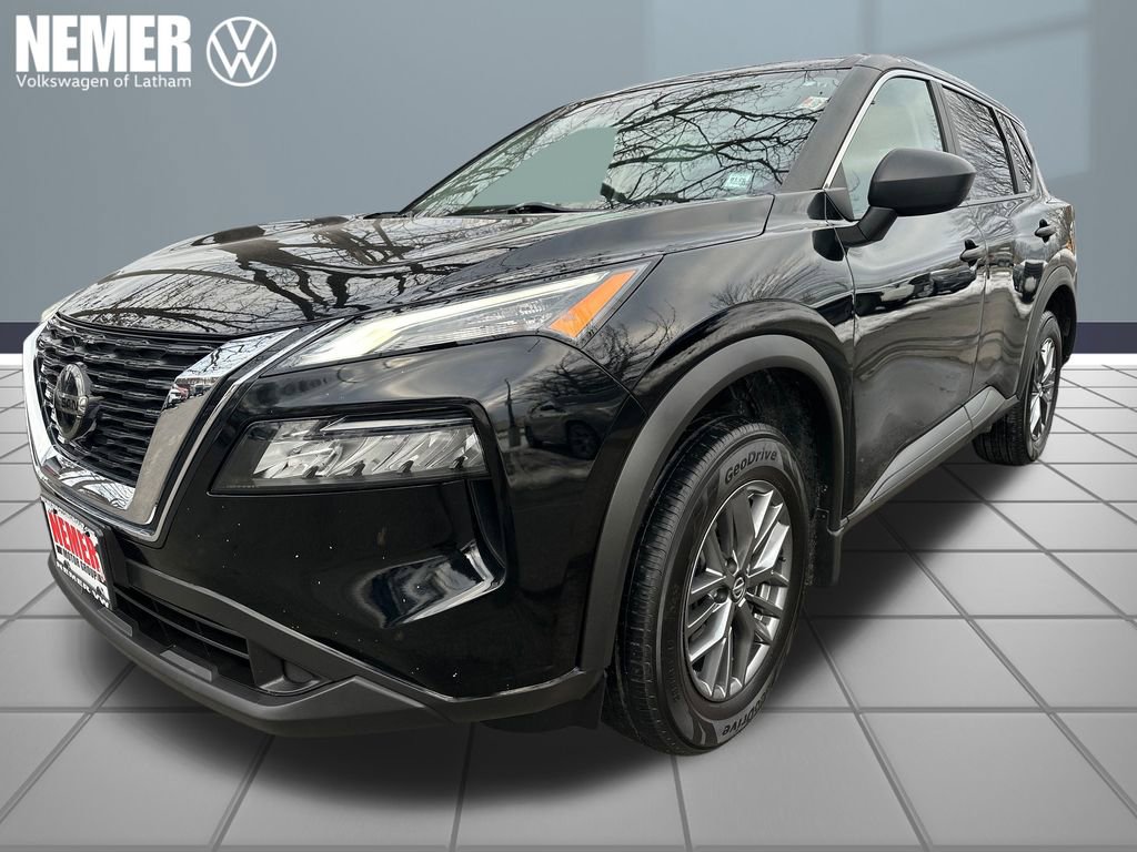 Used 2021 Nissan Rogue S image 1