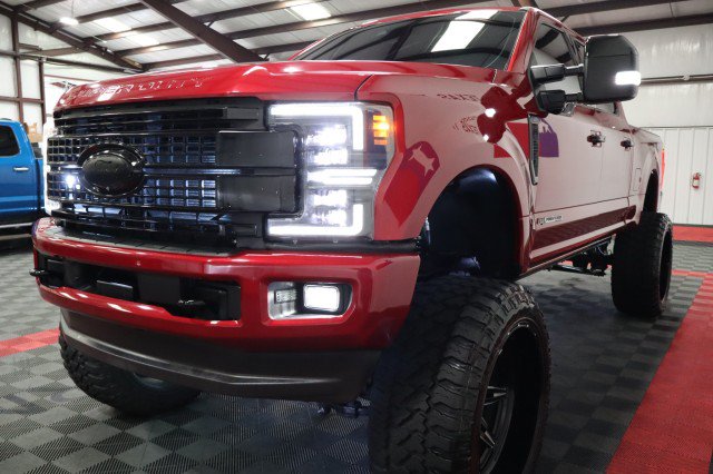 Used 2018 Ford F250 Platinum w/ Platinum Ultimate Package AWD/4WD image 22