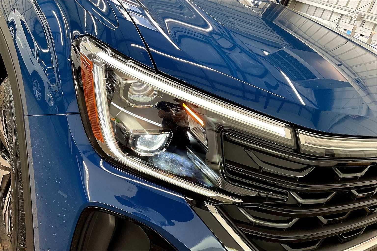 New 2025 Volkswagen Atlas Cross Sport SE image 30