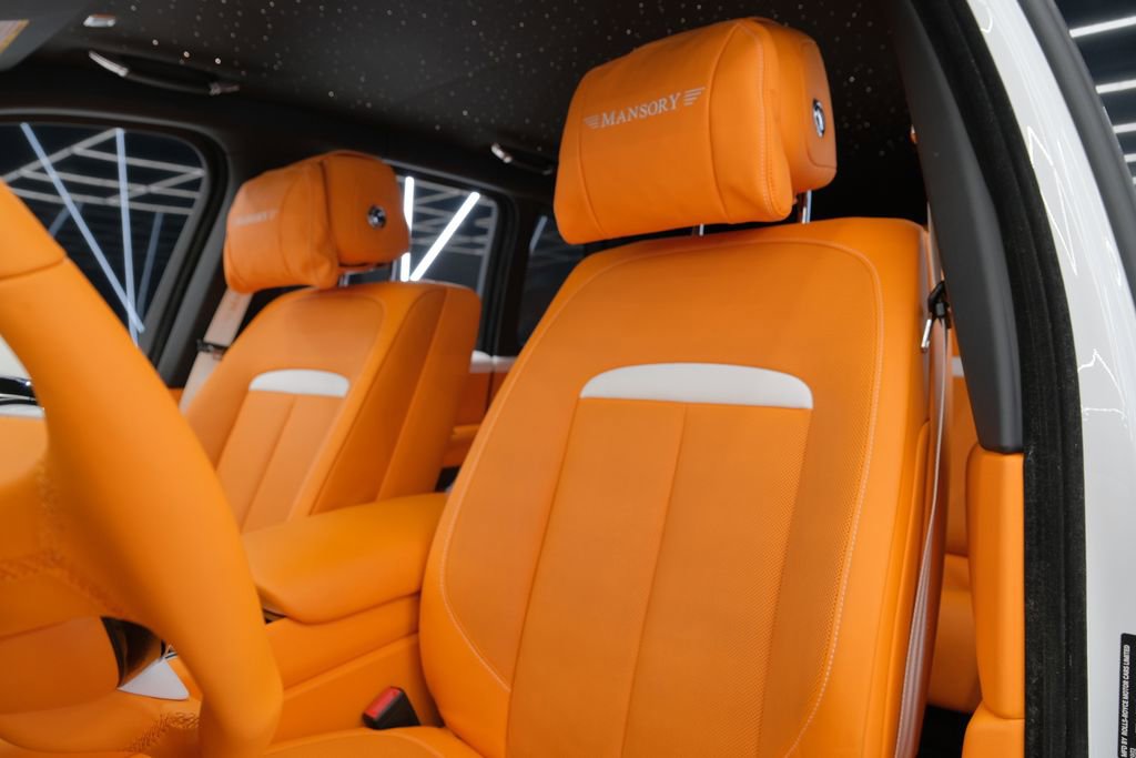 Used 2024 Rolls-Royce Cullinan image 32