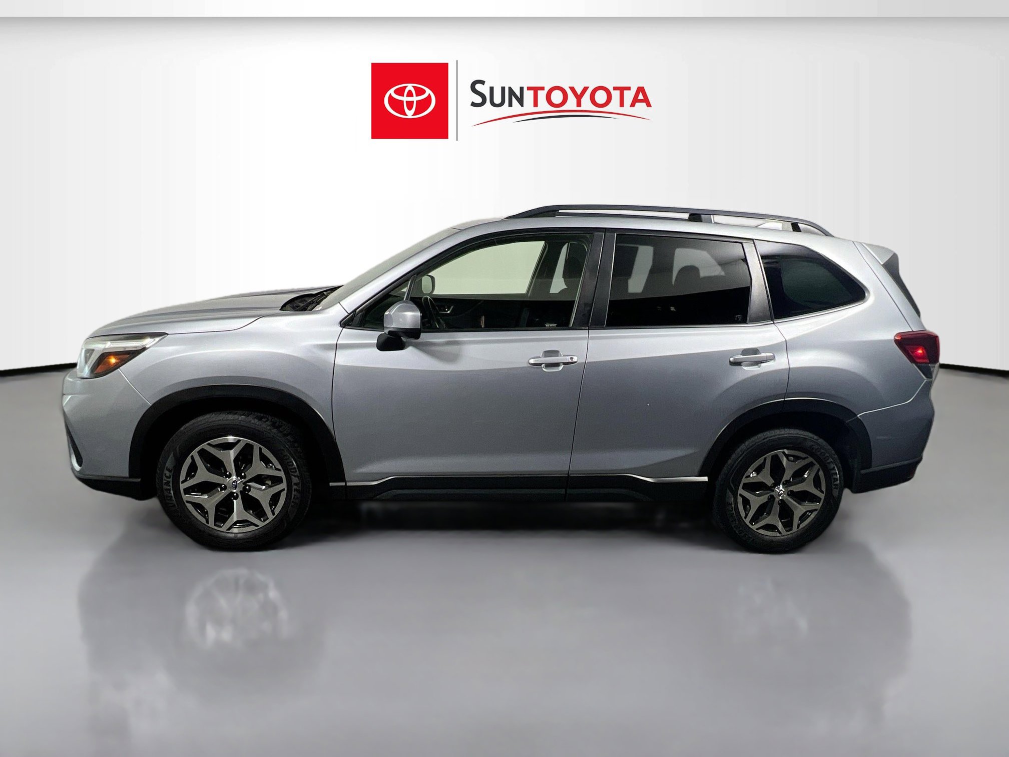 Used 2021 Subaru Forester Premium image 7