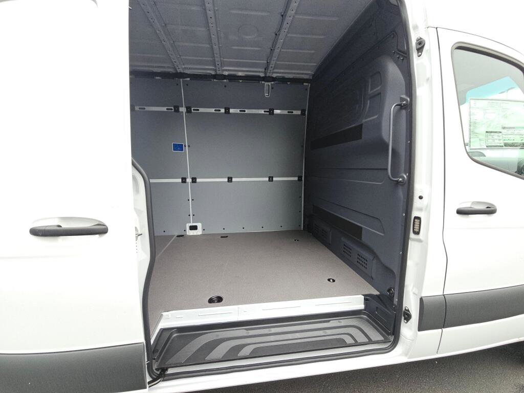 New 2025 Mercedes-Benz Sprinter 2500 image 16