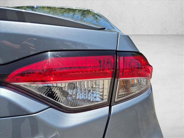 Used 2022 Toyota Corolla SE FWD image 11