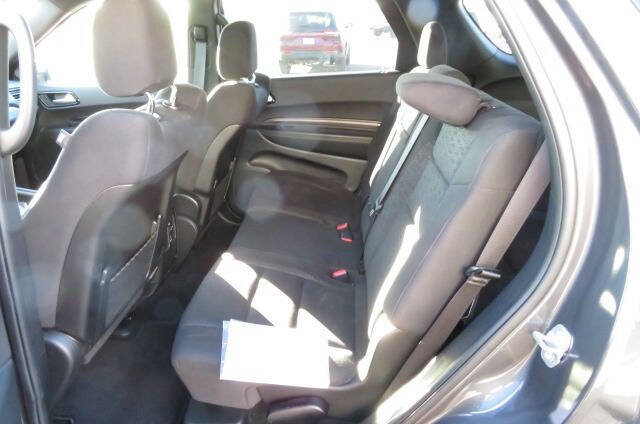 Used 2024 Dodge Durango SXT image 12