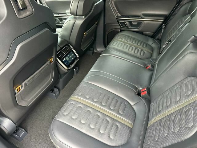 Used 2022 Rivian R1T Adventure AWD/4WD image 14