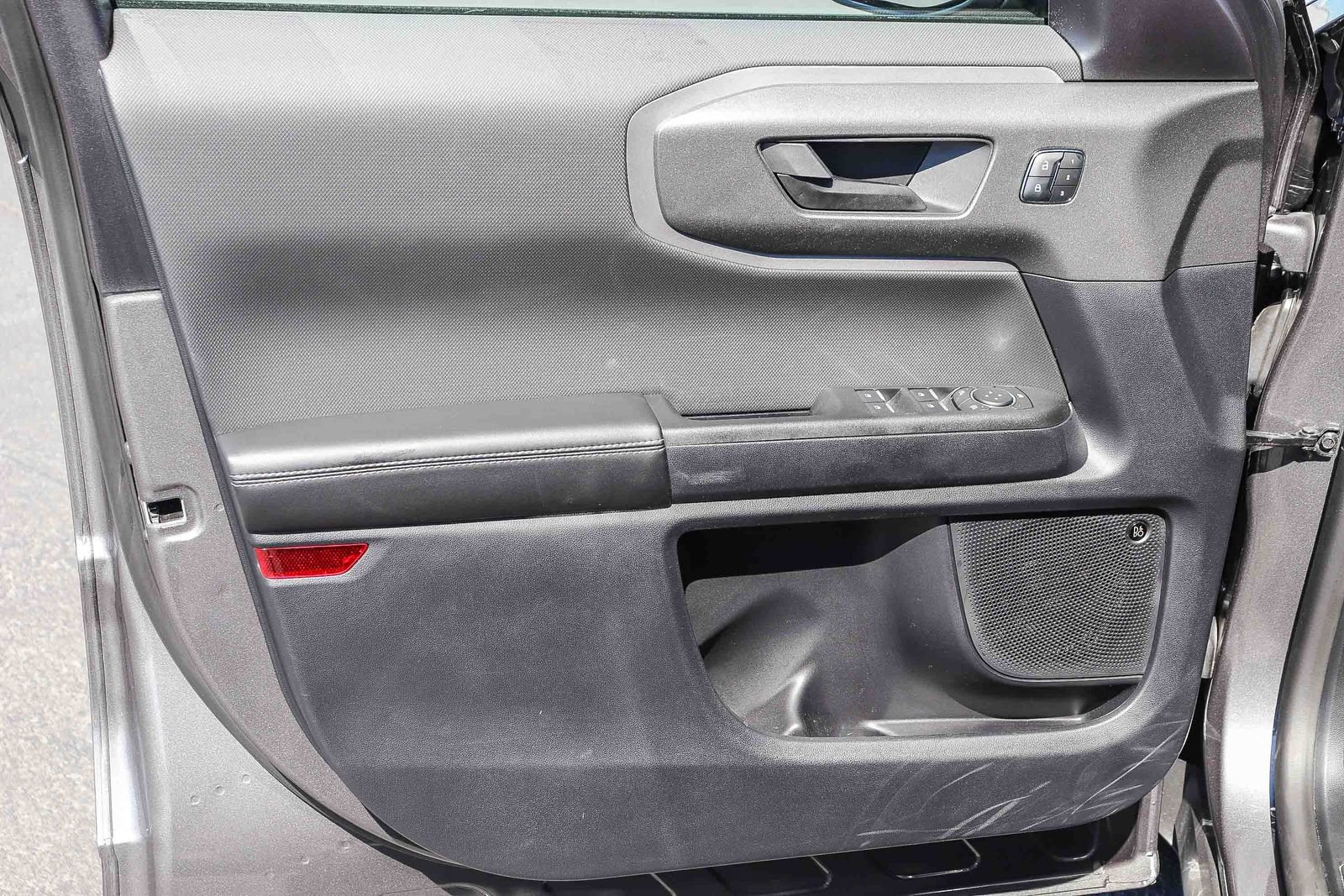 Used 2025 Ford Bronco Sport Outer Banks w/ Outer Banks Tech Package+ AWD/4WD image 21