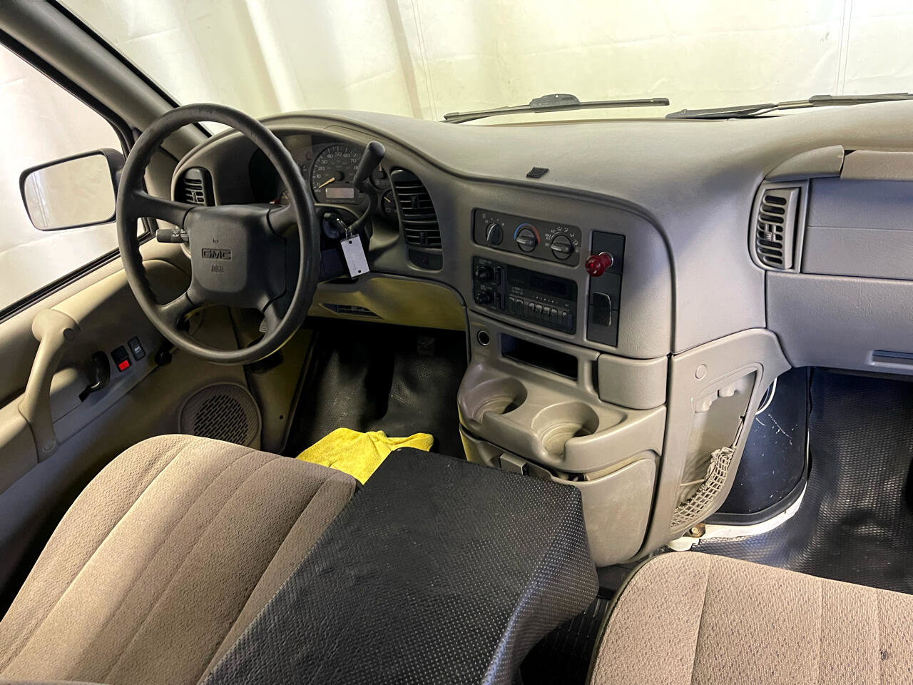 Used 1999 GMC Safari image 14