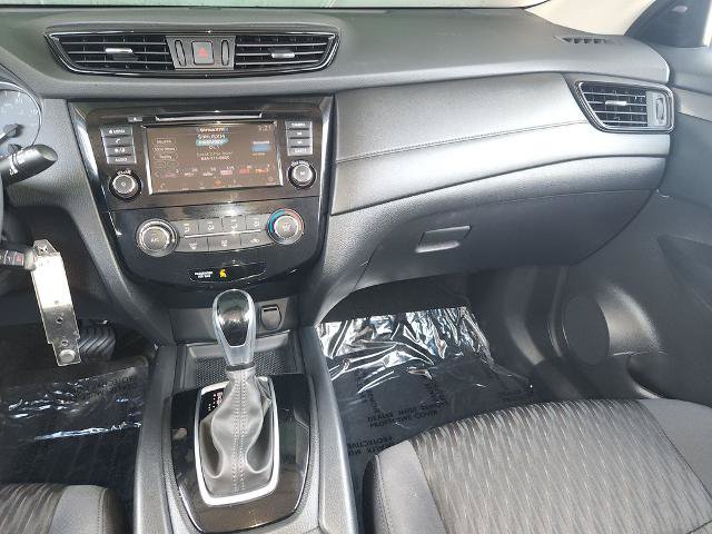 Certified 2020 Nissan Rogue S FWD image 17