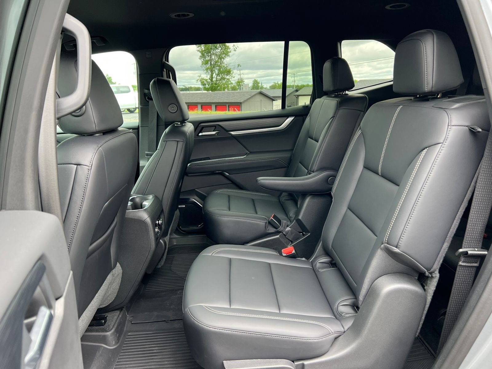 New 2026 GMC Acadia Elevation w/ Black Edition AWD/4WD image 5