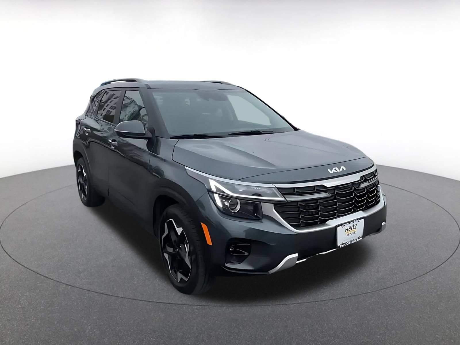 Used 2025 Kia Seltos S FWD image 3