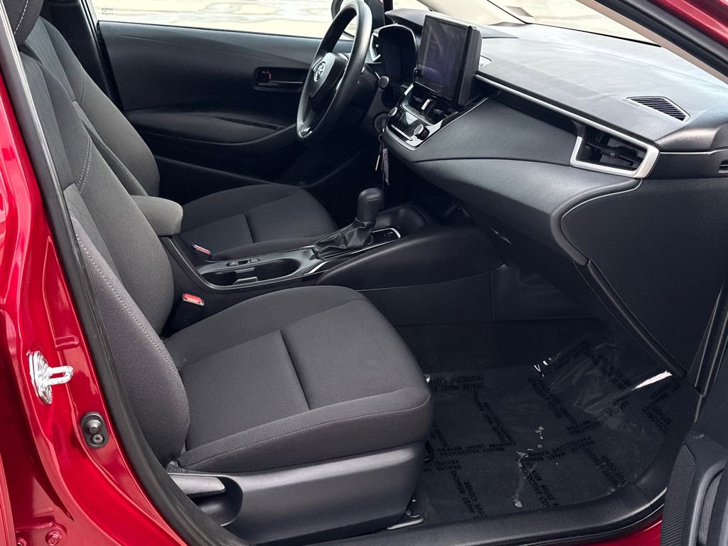 Certified 2025 Toyota Corolla LE image 10