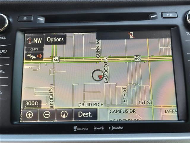 Used 2017 Toyota Highlander XLE image 13