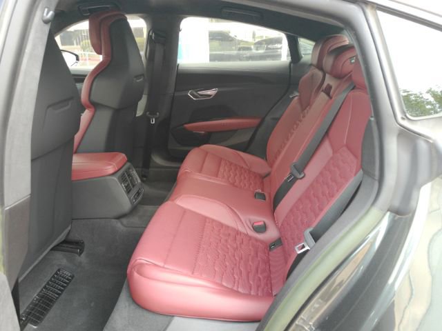 Used 2023 Audi RS e-tron GT w/ Ceramic Brake Package image 19