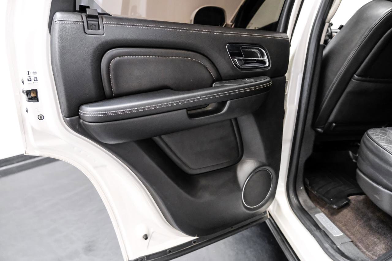 Used 2013 Cadillac Escalade Platinum RWD image 58