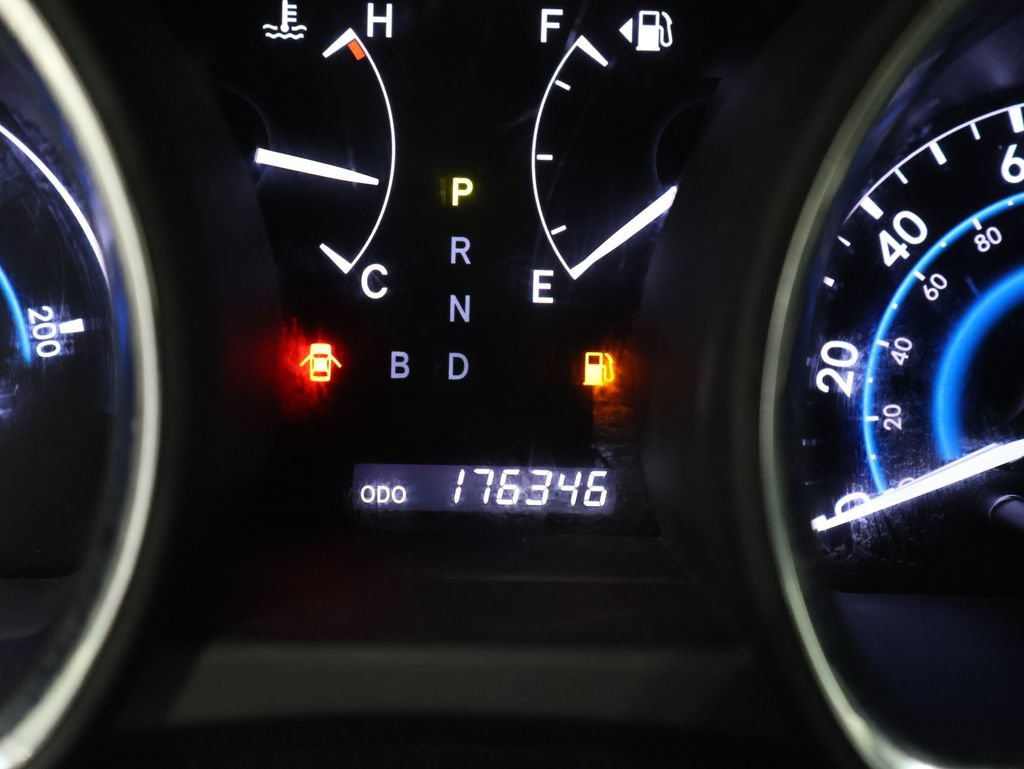 Used 2013 Toyota Highlander Limited AWD/4WD image 39