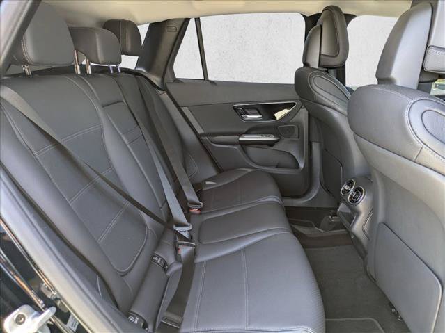 Used 2025 Mercedes-Benz GLC 350e 4MATIC image 19