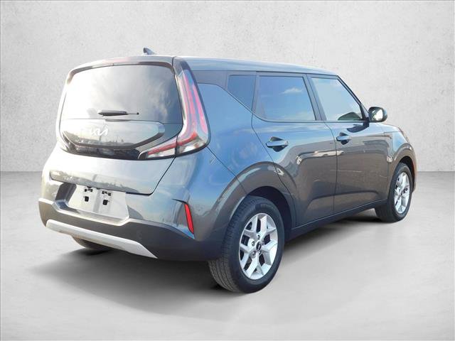 Used 2024 Kia Soul LX w/ Option Group 015 FWD image 5
