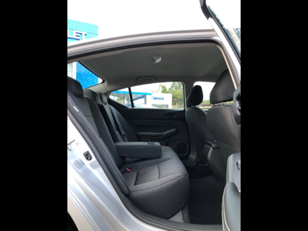 Used 2024 Nissan Altima 2.5 SV FWD image 15