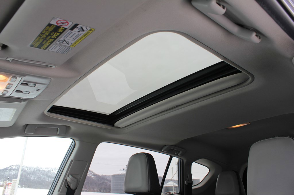 Used 2013 Toyota RAV4 Limited AWD/4WD image 31