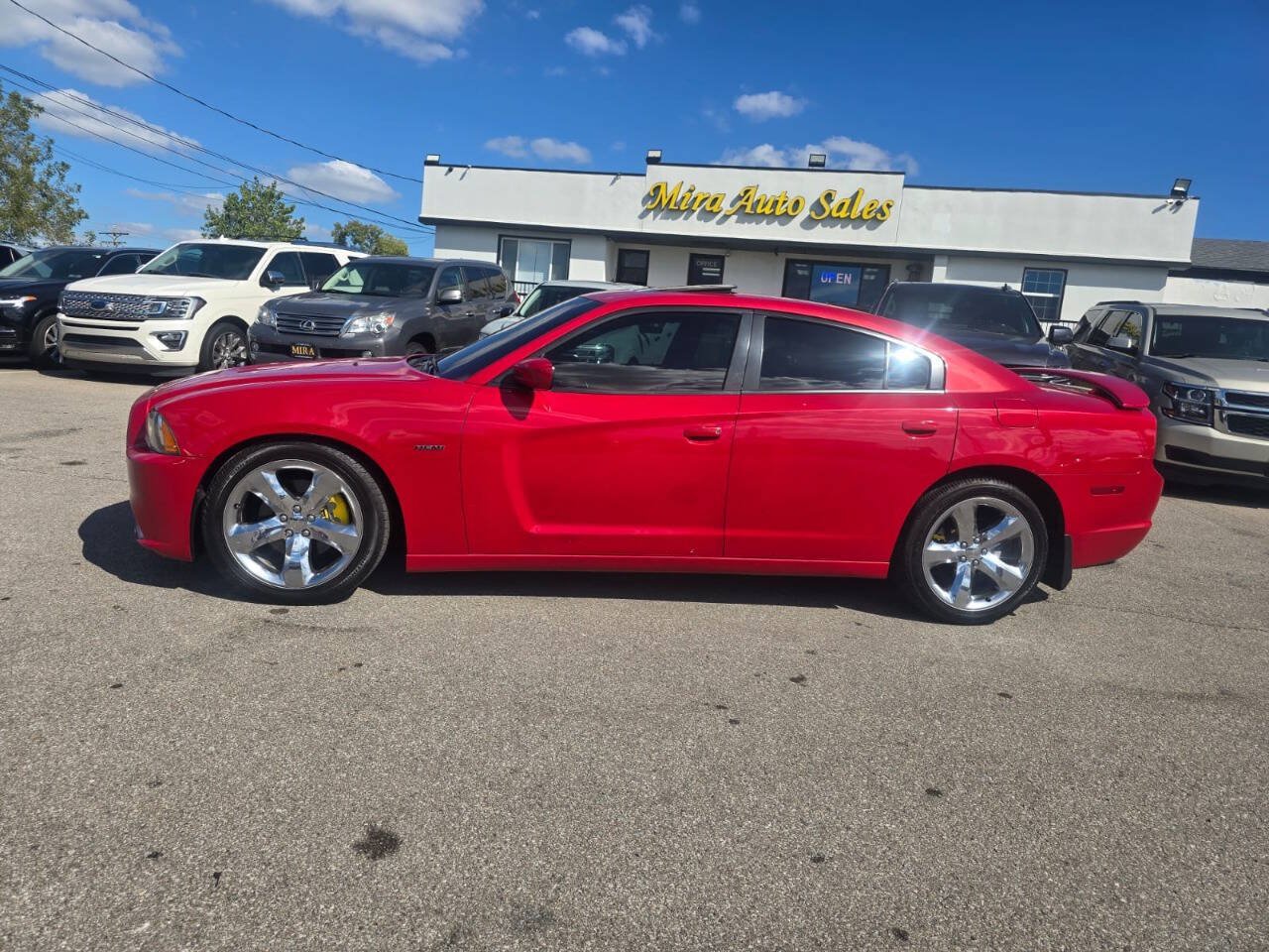 Used 2012 Dodge Charger R/T RWD image 1