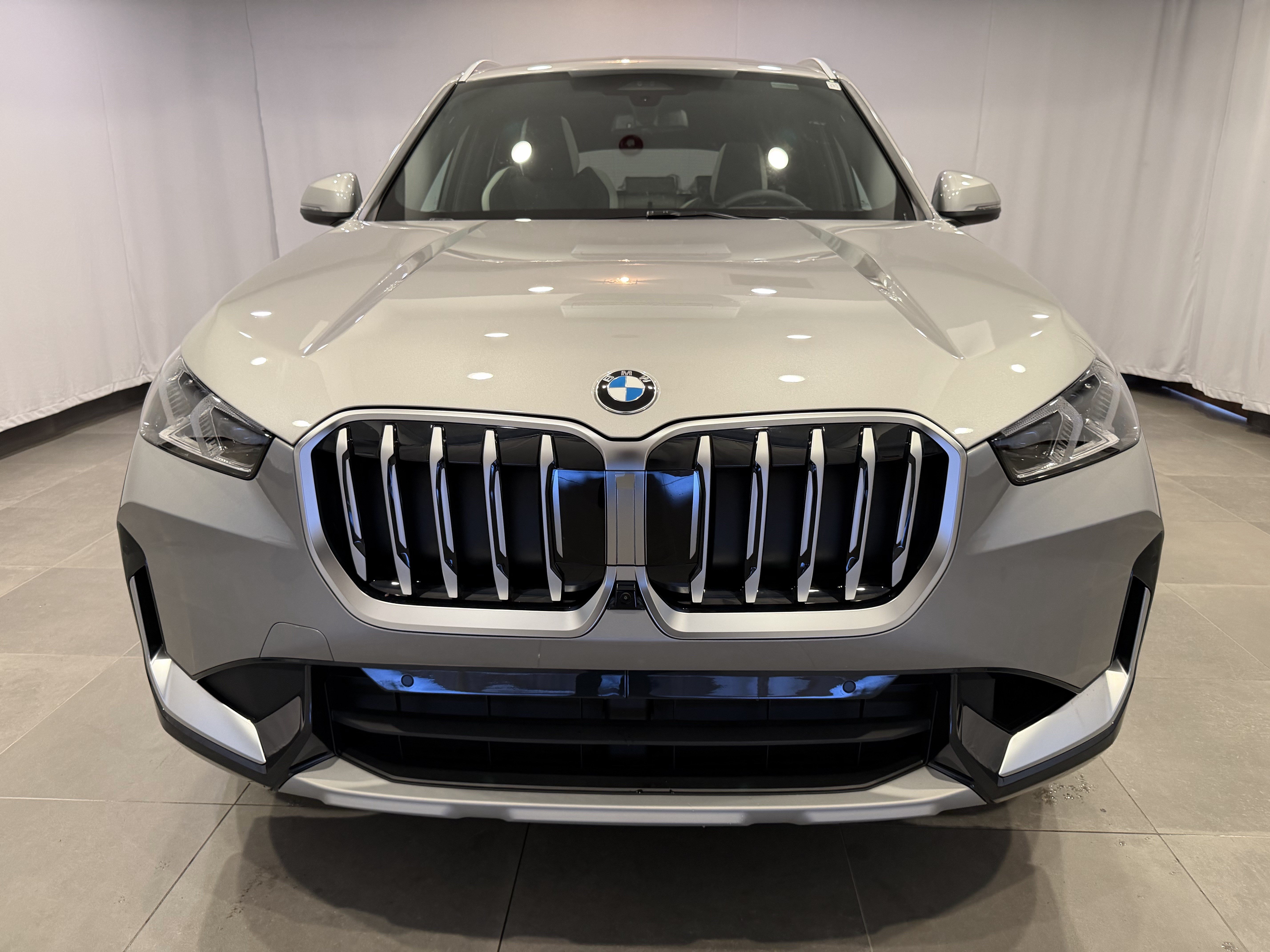 New 2026 BMW X1 xDrive28i w/ Technology Package AWD/4WD image 2