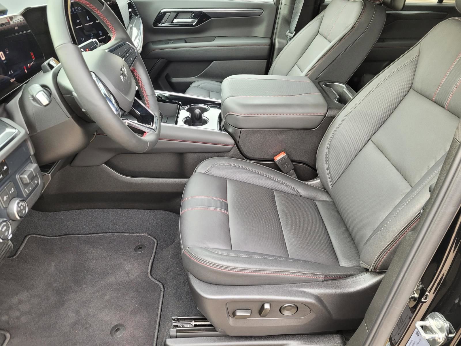 New 2026 Chevrolet Suburban RST w/ Advanced Technology Package AWD/4WD image 18