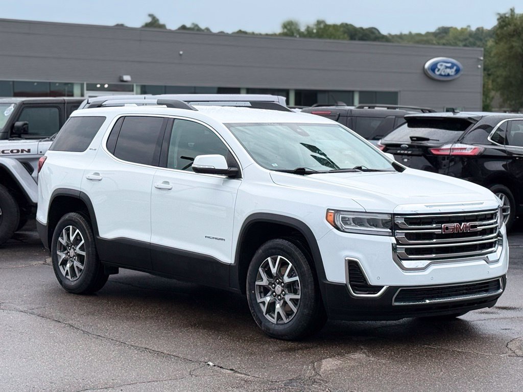 Used 2022 GMC Acadia SLE w/ Driver Convenience Package FWD image 29