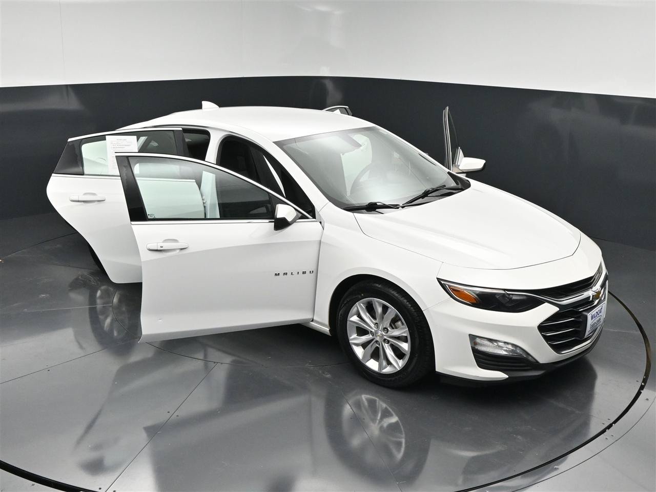 Used 2022 Chevrolet Malibu LT FWD image 27
