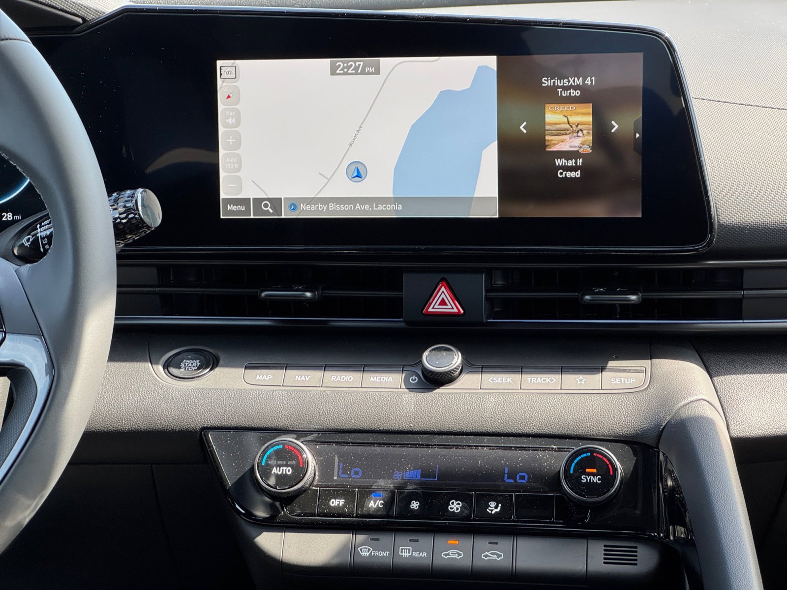 New 2025 Hyundai Elantra SEL image 11