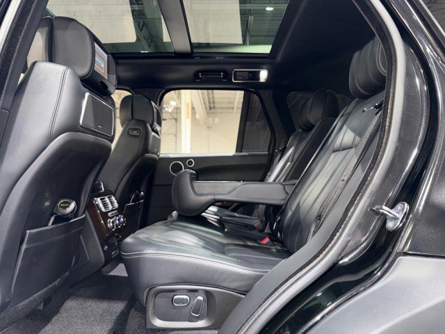 Used 2014 Land Rover Range Rover Autobiography image 58