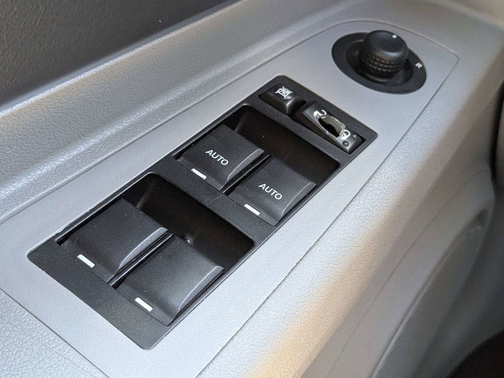 Used 2007 Dodge Magnum SXT image 23