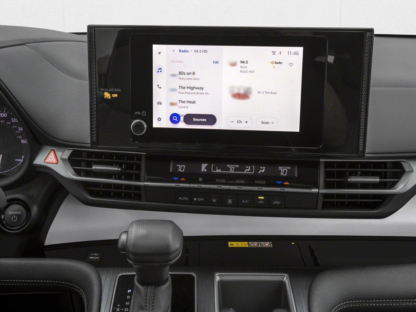 New 2026 Toyota Sienna LE FWD image 7