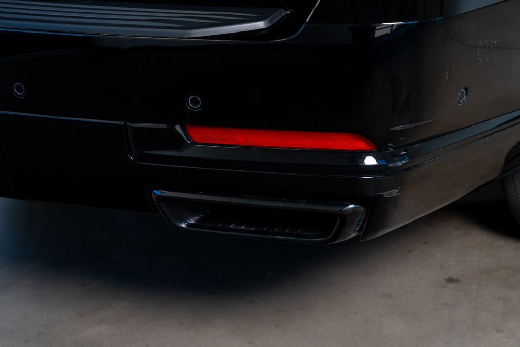 Used 2026 Cadillac Escalade ESV Platinum Sport w/ LPO, ONYX Package image 10