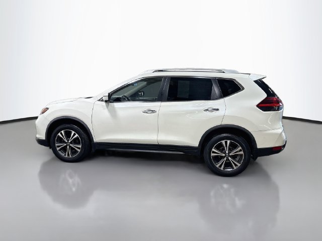 Used 2019 Nissan Rogue SV w/ Sun & Sound Touring Package AWD/4WD image 9