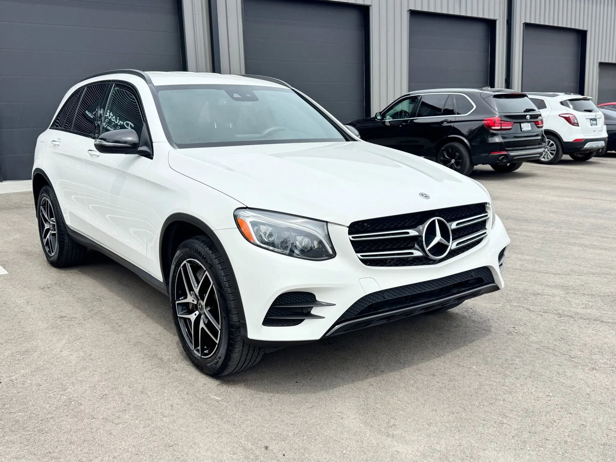 Used 2019 Mercedes-Benz GLC 300 4MATIC w/ Leather Seating Package image 2