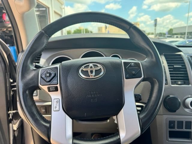 Used 2017 Toyota Sequoia SR5 w/ Premium Package RWD image 14