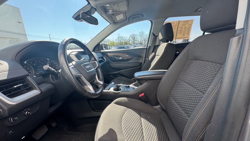 Used 2021 GMC Terrain SLE w/ Driver Convenience Package image 16