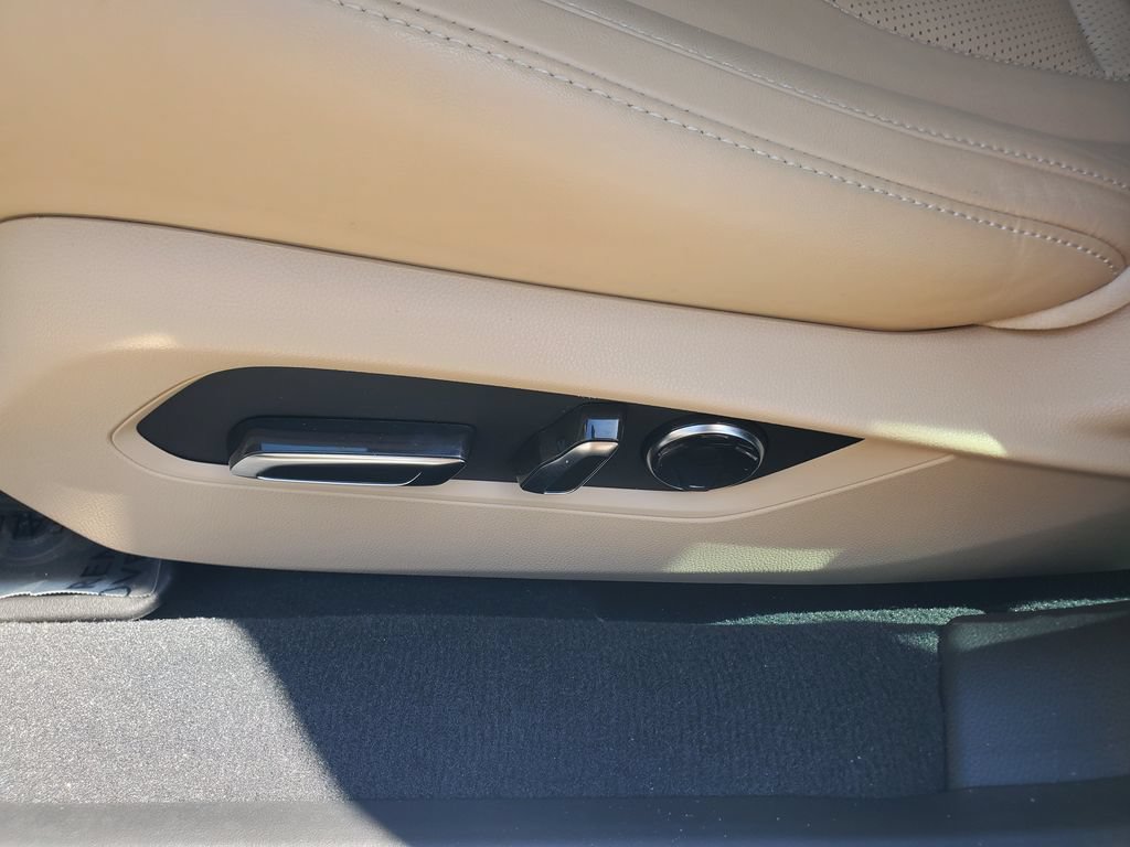 Certified 2025 Acura TLX w/ Technology Package FWD image 17