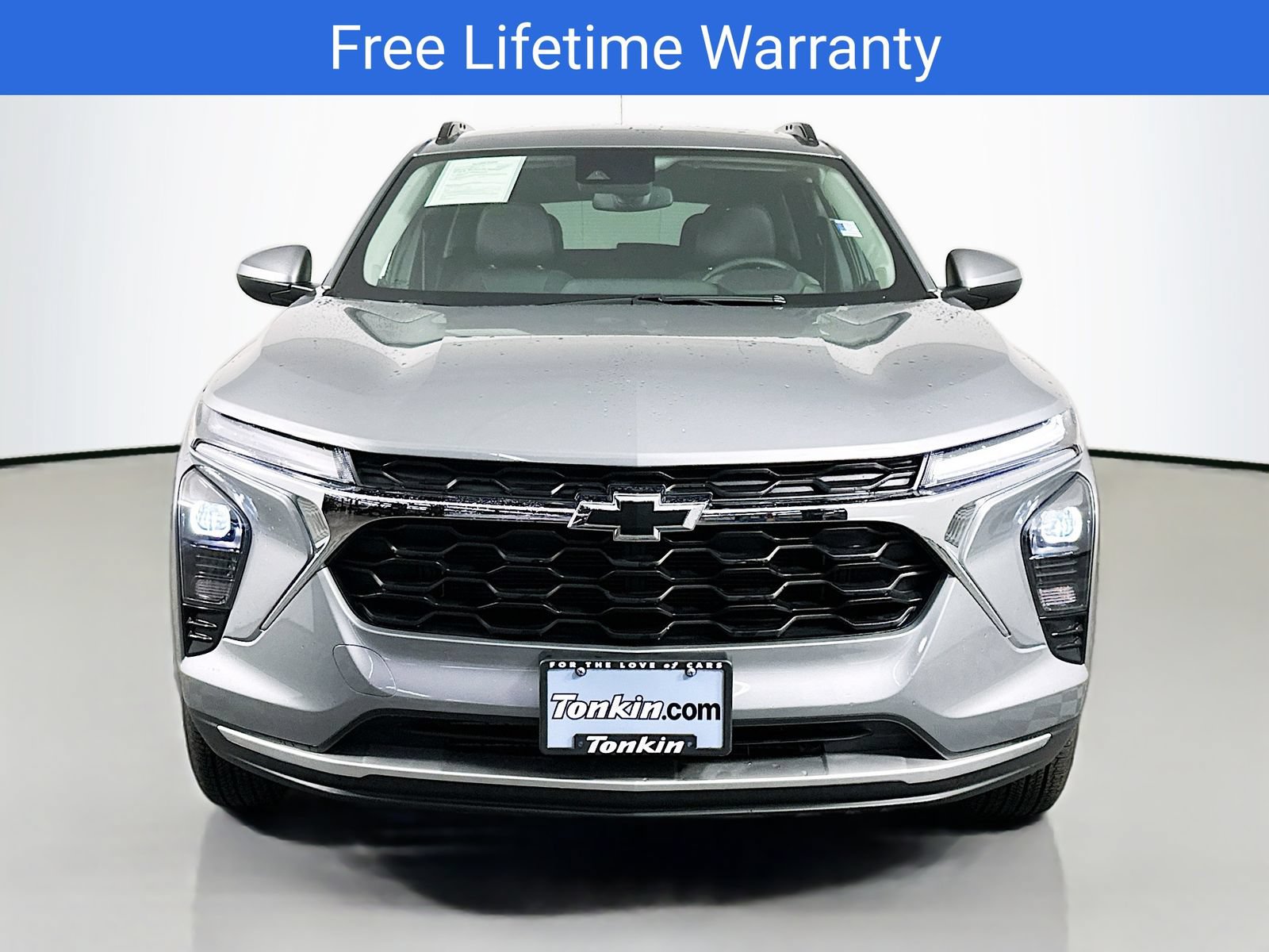 New 2025 Chevrolet Trax LT w/ Driver Confidence Package FWD video 2
