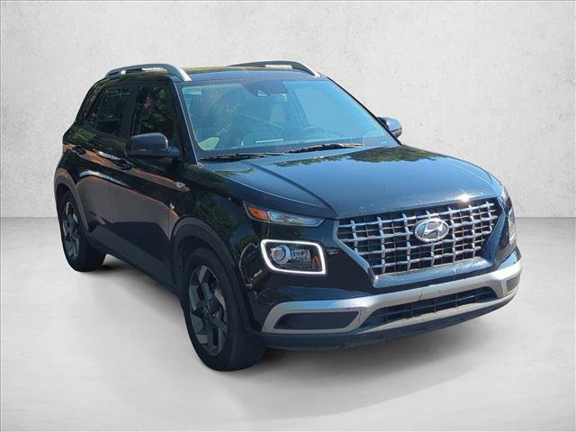 Used 2021 Hyundai Venue SEL w/ Premium Package FWD image 3