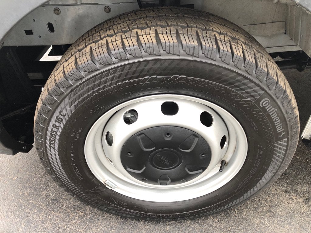 Used 2025 Ford Transit 250 148 Medium Roof RWD image 8