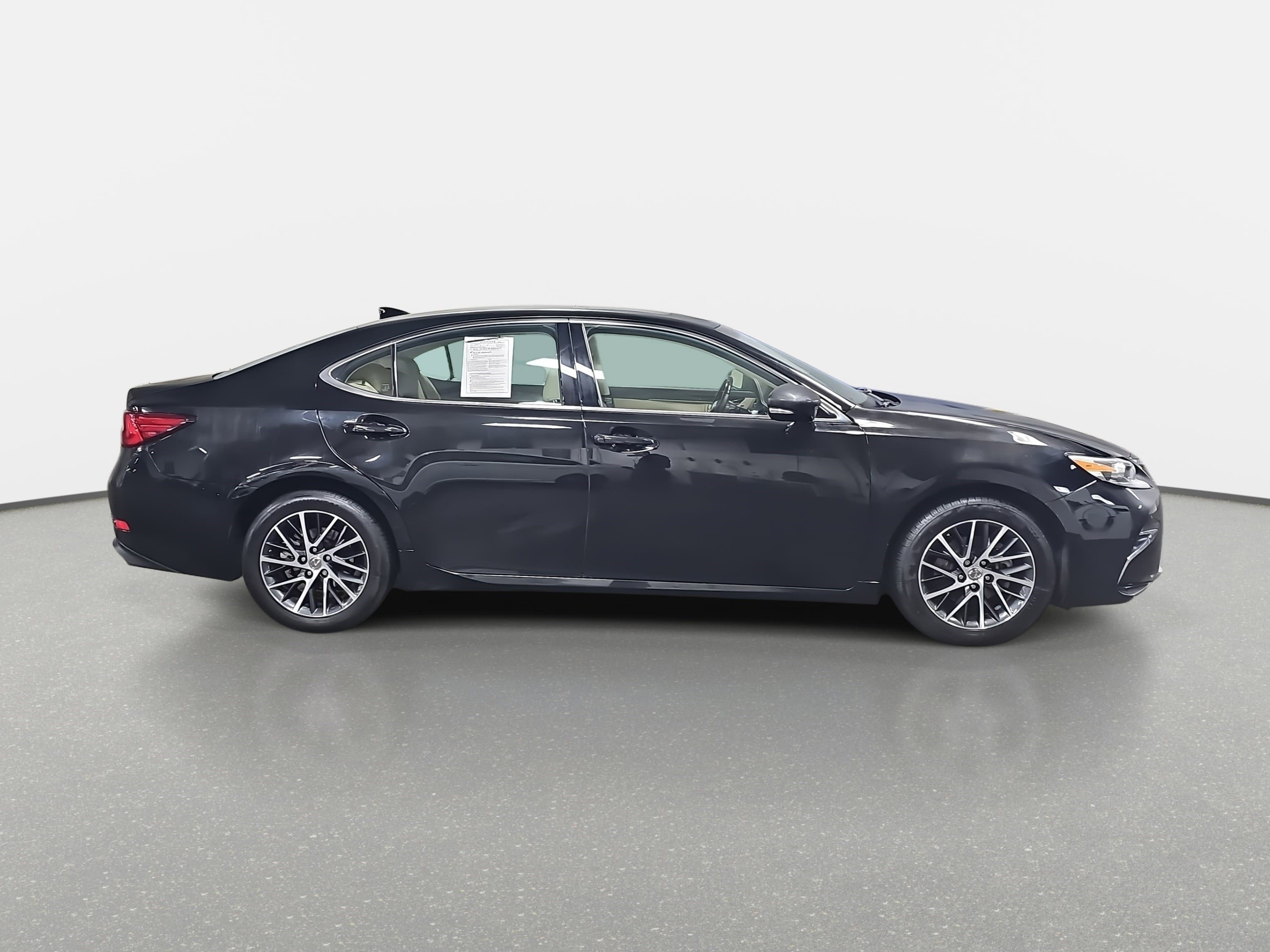 Used 2017 Lexus ES 350 image 4