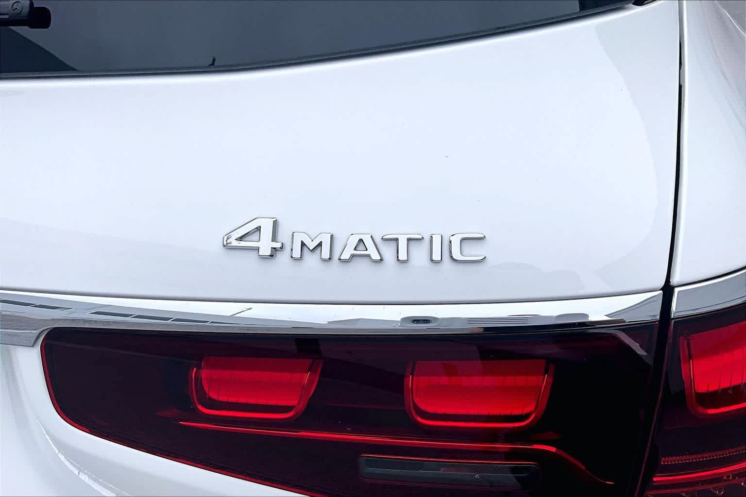 Certified 2026 Mercedes-Benz GLS 450 4MATIC image 9