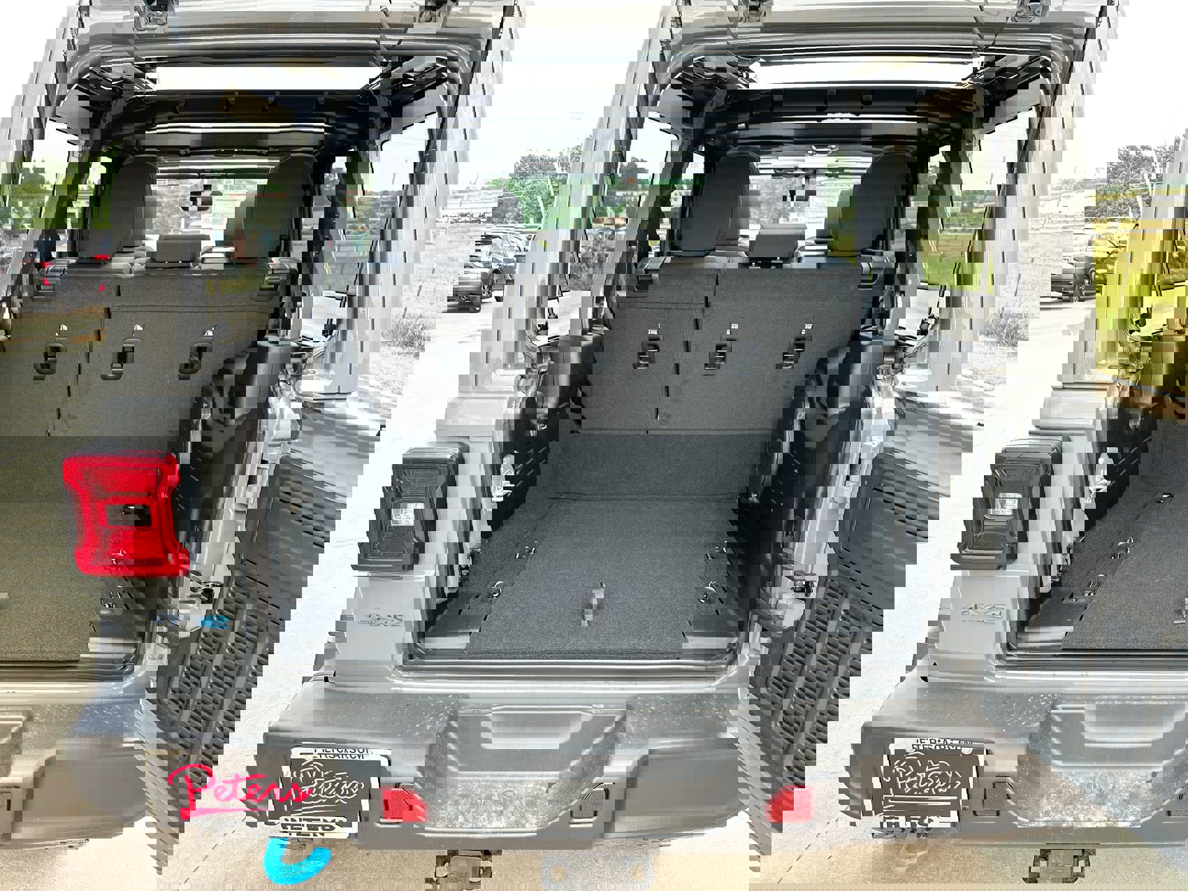 New 2023 Jeep Wrangler Unlimited Rubicon 4xe w/ Cold Weather Group image 24