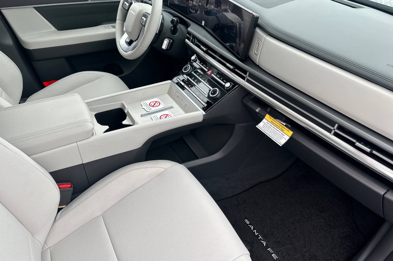 New 2025 Hyundai Santa Fe SE image 14