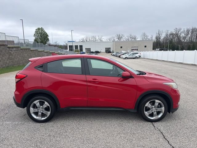 Used 2017 Honda HR-V LX image 6