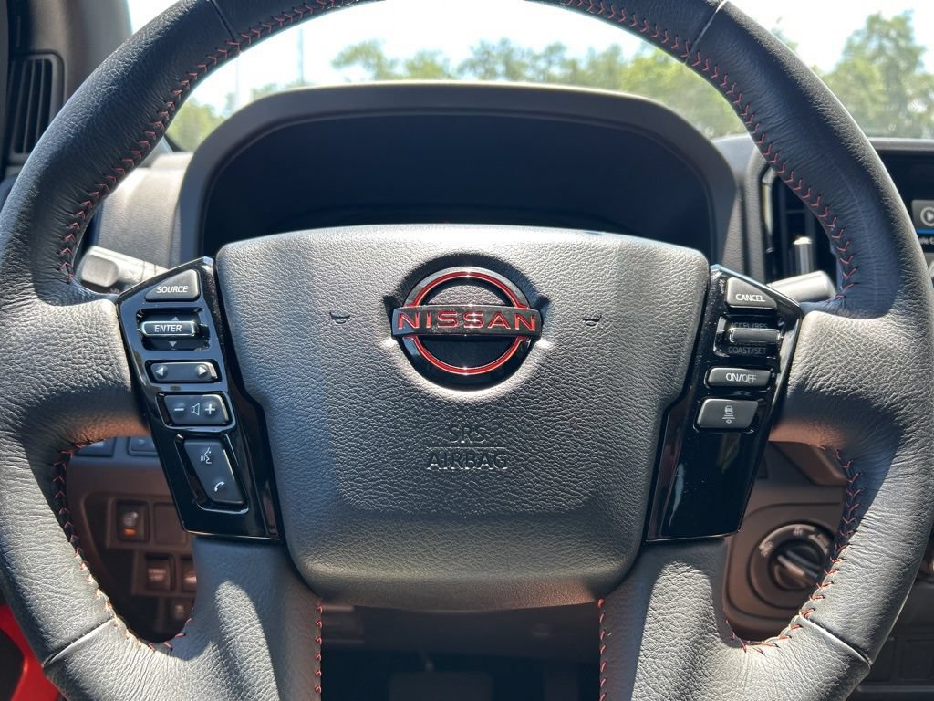 Certified 2025 Nissan Frontier PRO-4X AWD/4WD image 25